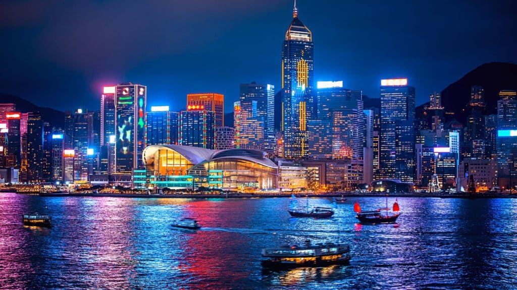 Hong Kong offre 500 000 billets d’avion pour relancer le tourisme